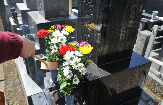 福岡で墓じまいや改葬等を承る専門業者として費用のご相談にも対応できます